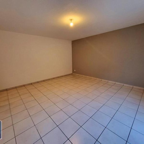 Location Appartement 3 pièces 61m² DEVILLE LES ROUEN 76250 - Photo 1
