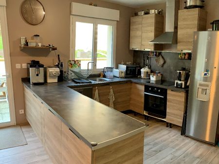 Maison à Clairoix 7 pièces de 131 m2 avec garage, - Photo 3
