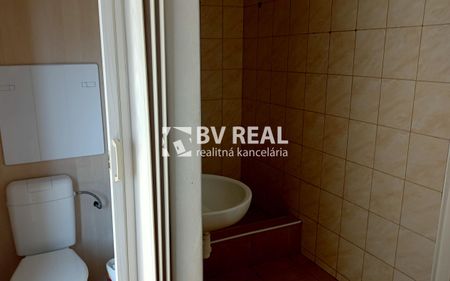 BV REAL Na prenájom 2 izbový byt Žiar nad Hronom FM2281 – Fotografia 5