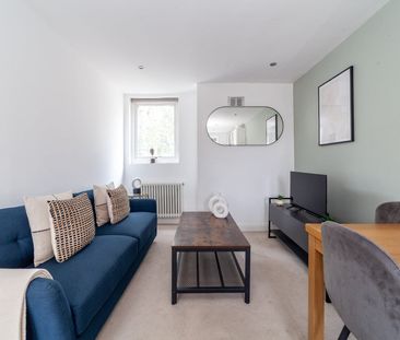 1 Bed Flat, Earlsfield Road, SW18 - Photo 2