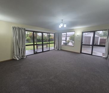 11 Merton Place, Bryndwr - Photo 1