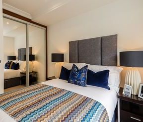 Palace Wharf Apartments, London - Photo 1
