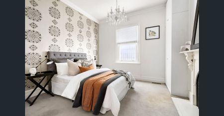 A Charming Victorian Retreat in the Heart of Moonee Ponds - Photo 5