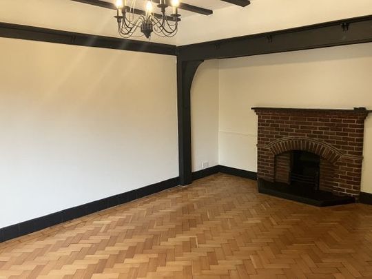 Woodcote valley road, CR8, Property for rent - Photo 1