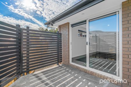 2 / 12 Fryett Drive - Photo 3