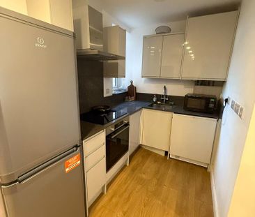 1 bedroom flat to rent - Photo 4