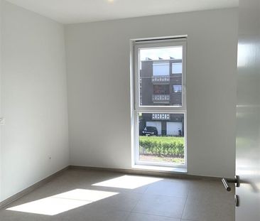 Nieuwbouwappartement met 2 slaapkamers, terras en autostaanplaats. - Photo 5