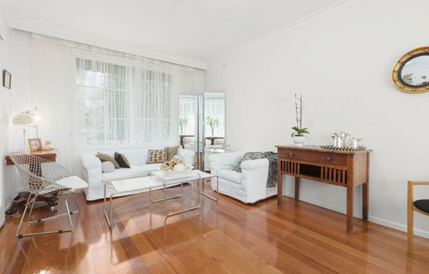 1/71 Middlesex Road, Surrey Hills VIC 3127 - Villa For Rent | Domain - Photo 1