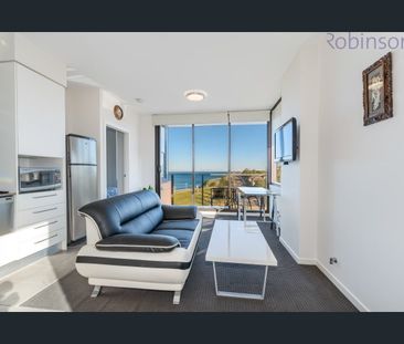 Fully furnished one bedroom apartment with fabulous coastal views f... - Photo 2