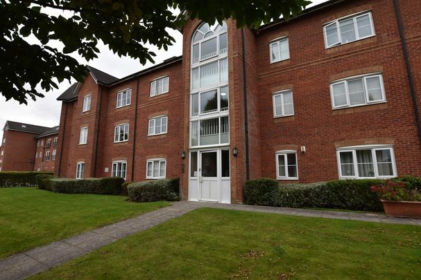 Gadfield Grove Atherton Manchester Greater Manchester - Photo 1