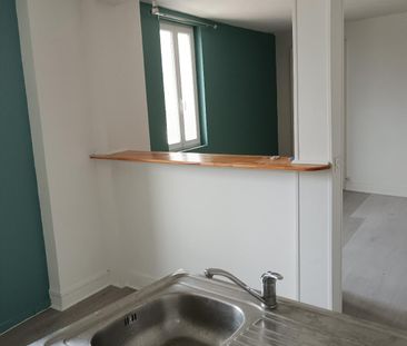 LE MANS - CHASSE ROYALE Studio 26.50m2 SALLE DE DOUCHE AVEC WC, PIE... - Photo 3