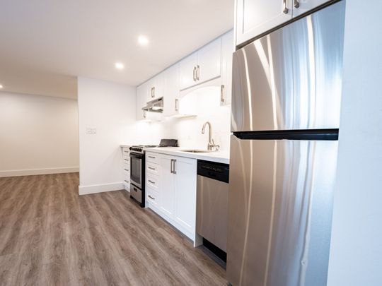 For Lease - 7160 Waters Avenue Unit# LOWER, Niagara Falls, Ontario - Photo 1