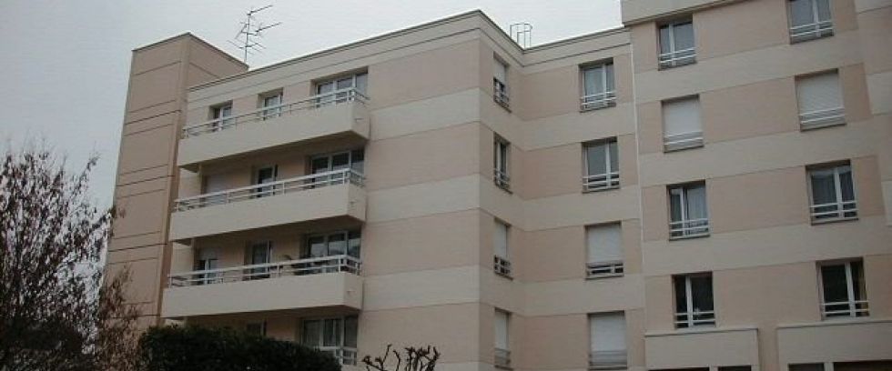 TYPE 1 BIS AU 1ER ETAGE AVEC ASCENSEUR - Photo 1