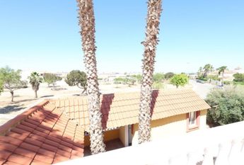 Adosado en la Regia . Temporada larga.