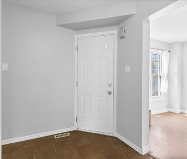 For Lease - 7 Inglis Avenue Unit# Main, Clarington, Ontario - Photo 3