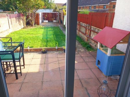 Room in a Shared House, Mount Pleasant, HA0 - Photo 3