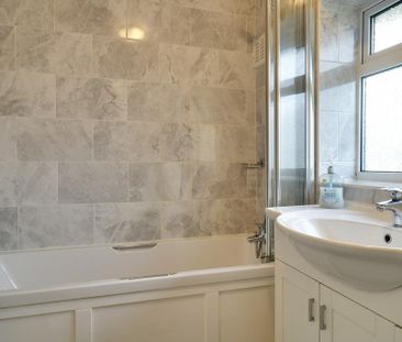 3 bedroom terraced house to rent - Photo 1