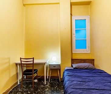 Carrer Pervindre, Valencia, Valencian Community 46006 - Photo 4