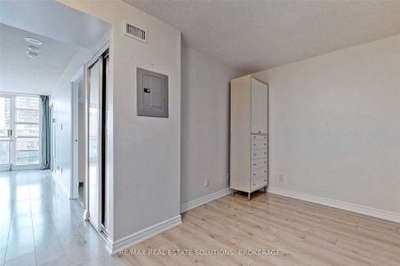 For Lease - 650 Queens Quay Unit# 1119, Toronto, Ontario - Photo 2