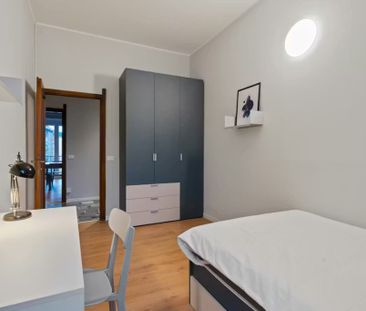 Piazza Sant'Agostino, Milan, Lombardy 20123 - Foto 4