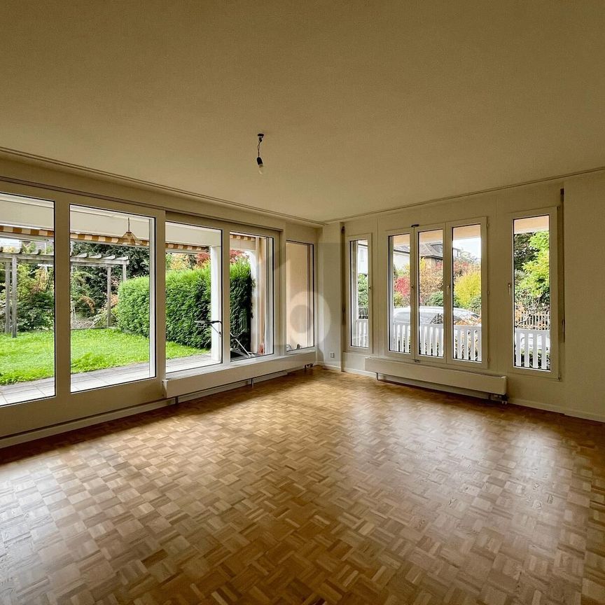 GROSSER GARTEN UND FRISCH RENOVIERTE KÜCHE - Photo 1