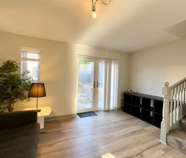 3 bedroom terraced house to rent - Photo 3