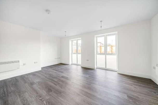 Graven Hill, Ambrosden, OX25 - Photo 1