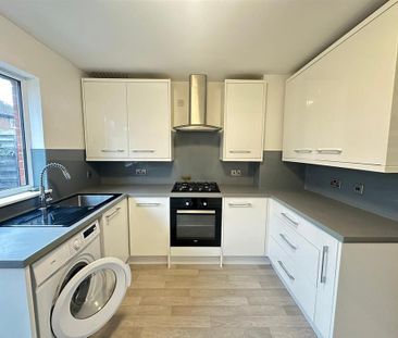 2 bedroom terraced house to rent - Photo 6