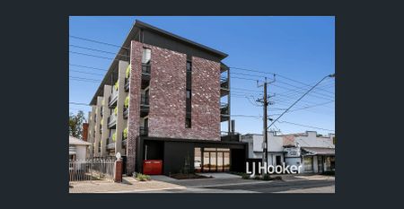 Stylish Apartment Living... - Photo 3