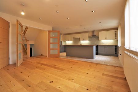 4 bedroom house to rent - Photo 3