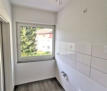 Frisch renovierte 2-Zi.-Whg. mit Tageslichtbad und neuer Einbauküche - Foto 5