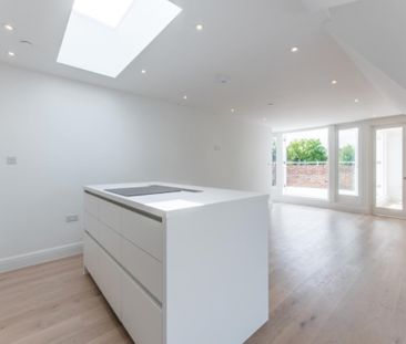 2 bedroom penthouse to rent - Photo 4