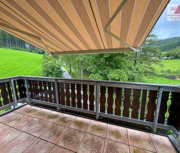 Traumhafte 3-Raum-Wohnung mit Balkon und Einbauküche im Grünen mit ... - Photo 1