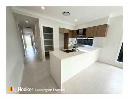 MODERN HOME LOCATED IN AUSTRAL - Photo 4