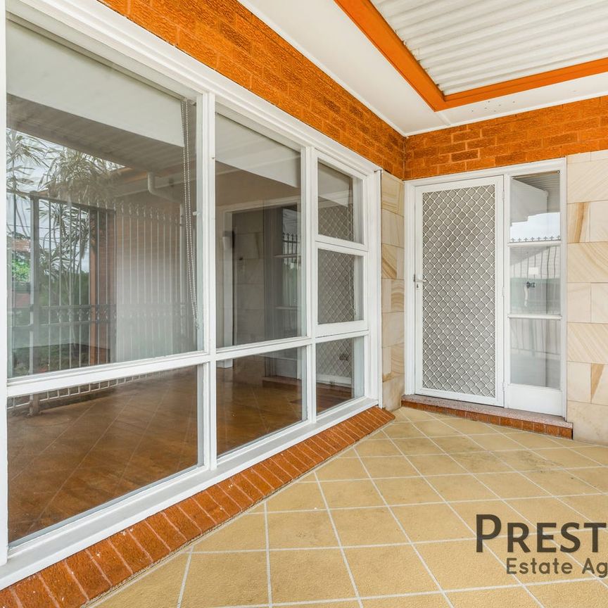 Spacious Family Residence! - Photo 1