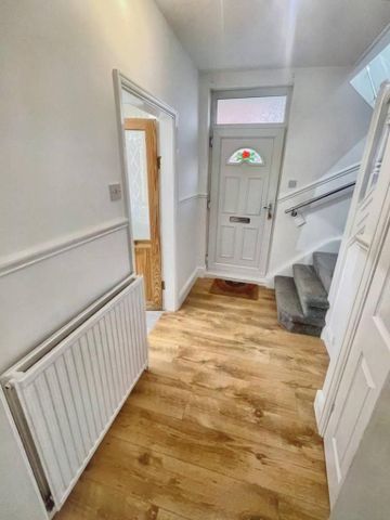 3 bedroom semi-detached house to rent - Photo 2