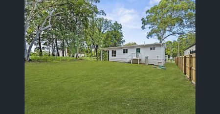 Modern Island Home on Macleay Island! - Photo 4