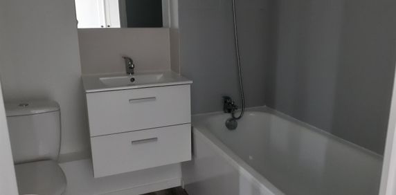 Location Appartement 2 pièces 32m² LILLE 59000 - Photo 2