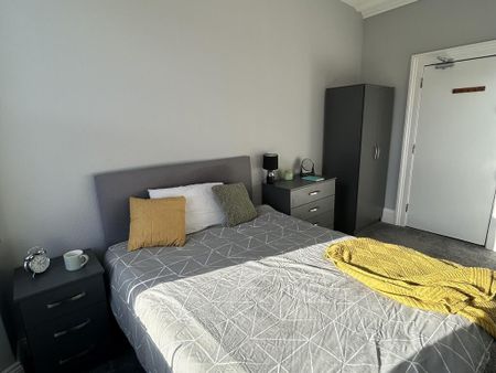 7 bedroom house share to rent - Photo 3