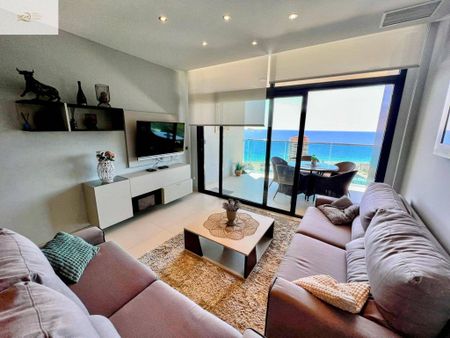 2 room luxury Flat for rent in Benidorm, Valencia - Photo 3