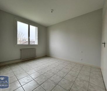 Location Appartement 2 pièces 45m² NIORT 79000 - Photo 4