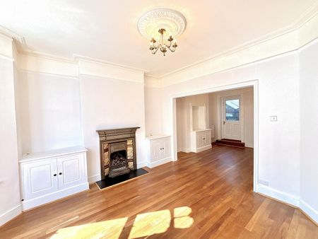 4 bedroom terraced house to rent - Photo 2