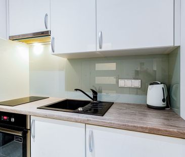 Warszawa, Wola, Sztuk Pięknych - Photo 5