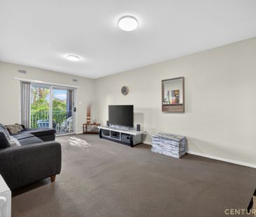 Spacious Furnished 3x1 Apartment in Prime Carlisle Location - Photo 3
