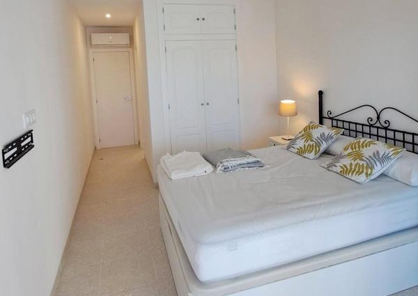 Spacious ground floor for rent with a pool and garden in Javea Arenal LONG TERM
