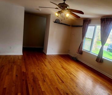 For Lease - 3355 Capricorn Crescent, Mississauga, Ontario - Photo 1