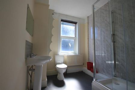 4 bedroom house share to rent - Photo 5