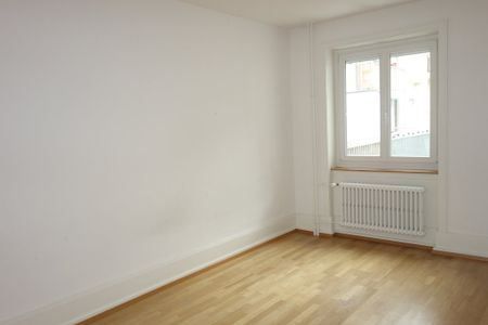 Befristete charmante Wohnung unmittelbar beim Bahnhof Zürich-Oerlikon - Photo 4