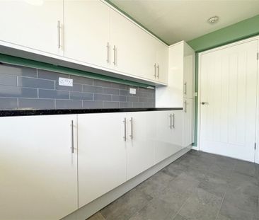 2 bedroom Maisonette to rent - Photo 5