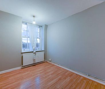3 bedroom flat to rent - Photo 6
